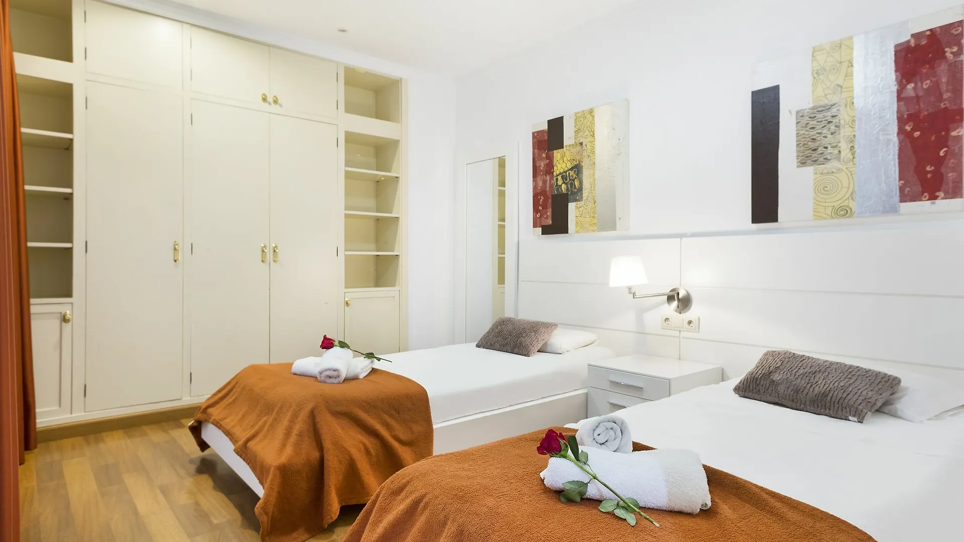 Apartamento Paal Ronda De Sant Pere Barcelona Apartman