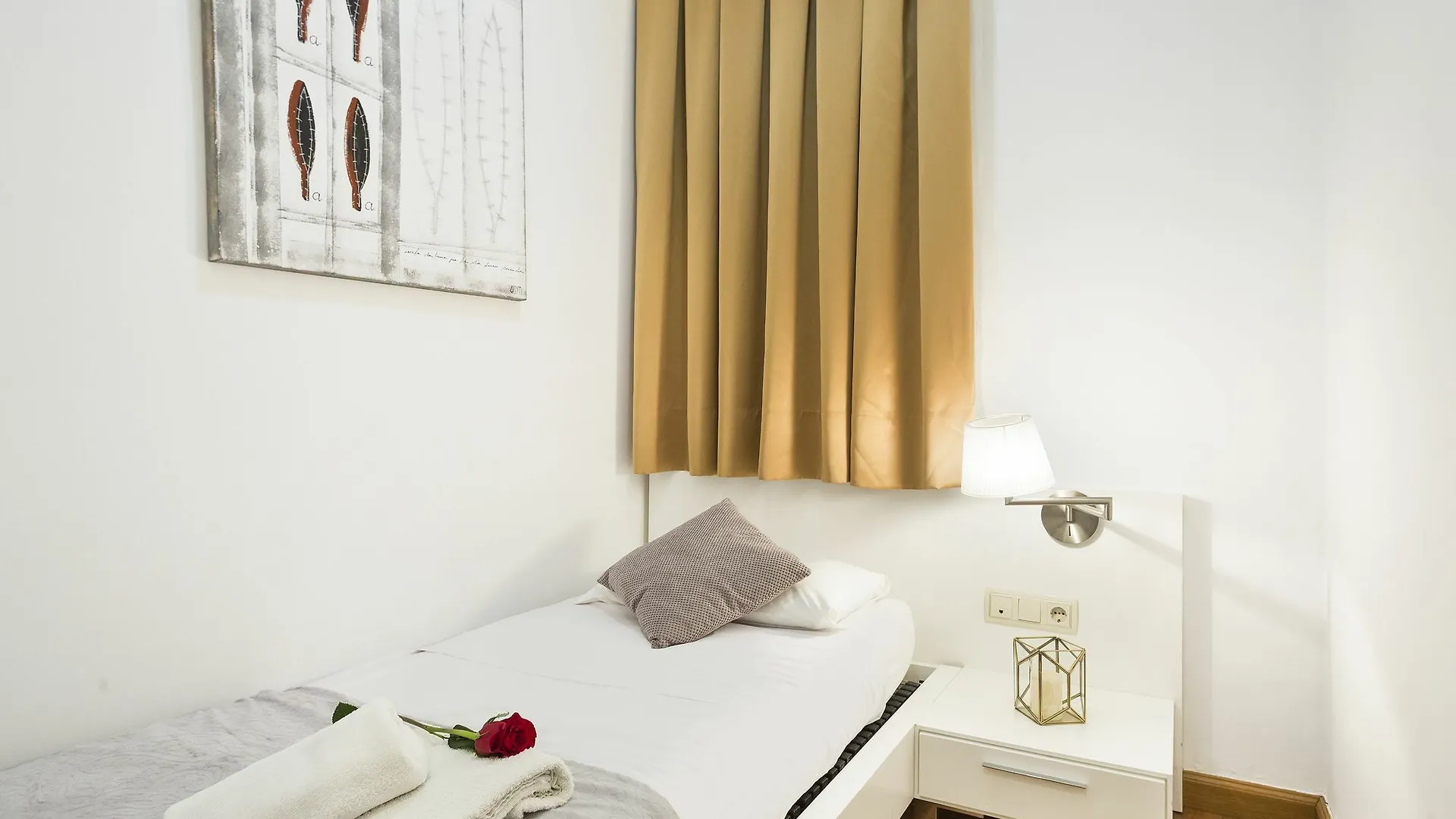 Apartamento Paal Ronda De Sant Pere Barcelona 0*,